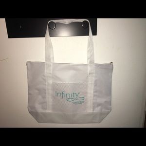 Cherokee Infinity tote
